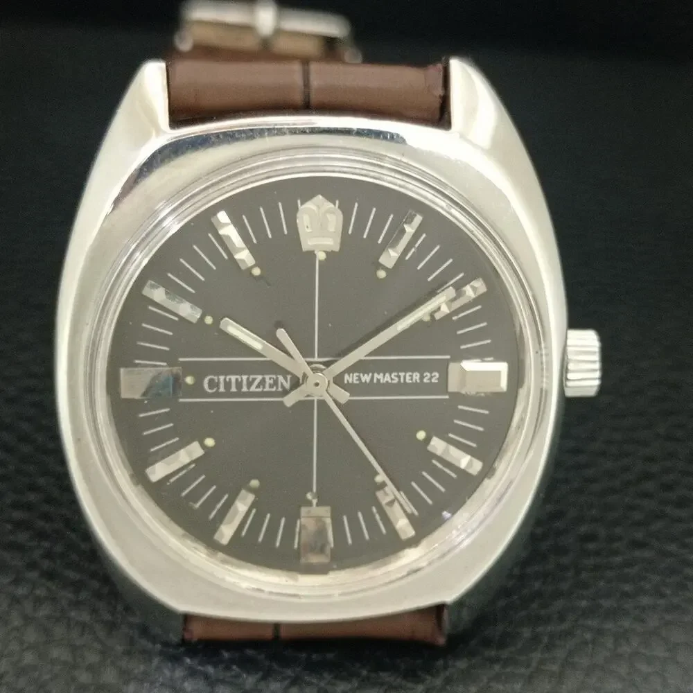 Vintage 1985 Citizen Manual Wound Mens Silver Watch & Black accents